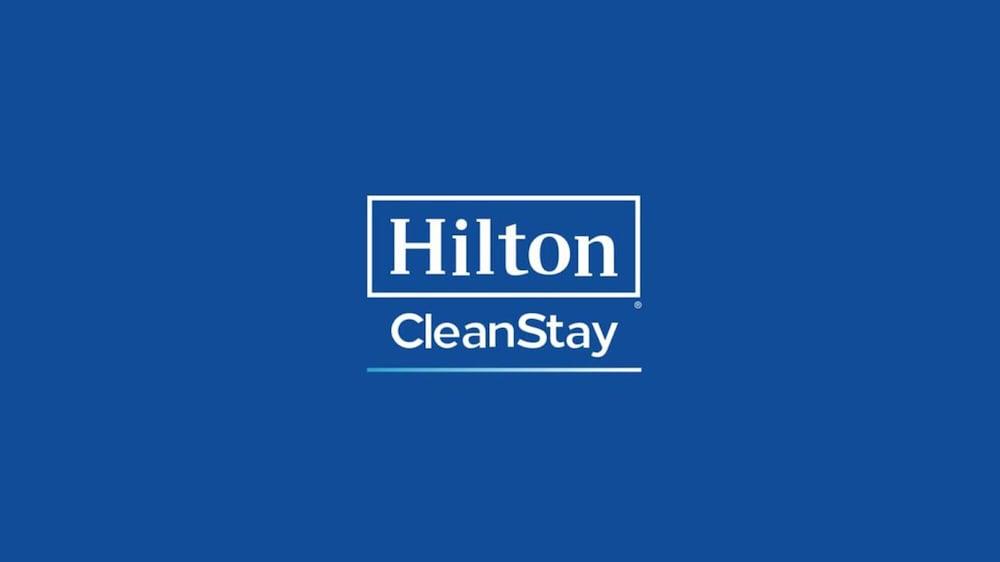 Отель Hampton By Hilton Брентвуд Экстерьер фото